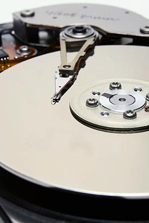 電子カルテシステム導入の最新トレンド2025年版：選び方と成功事例を徹底解説